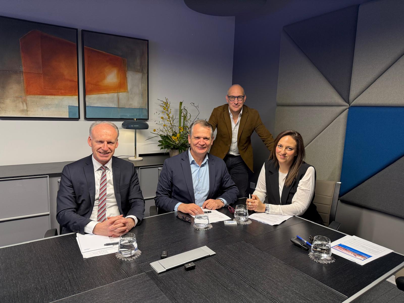 Das Panel in den Büros von Forvis Mazars Malta